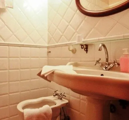 Tacito Bed & Breakfast Rome